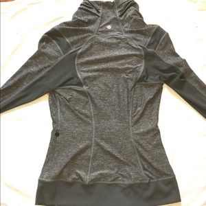 Lululemon grey wrap